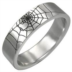 Herrering i stål “Spindelvæv”