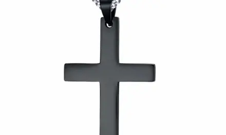 Gene halskæde med kors blackcoatet 5×3 cm