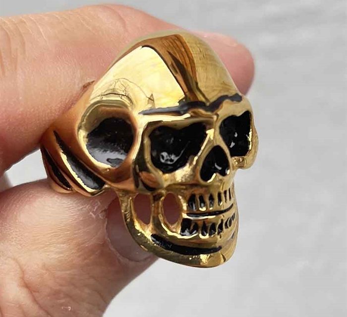 Gylden skull ring